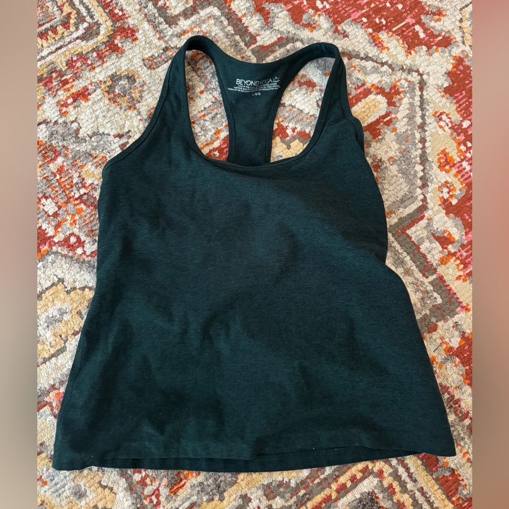 beyond yoga green space dye top
